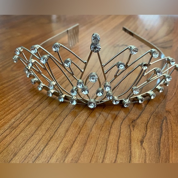 Princess Tiara - Picture 2 of 4